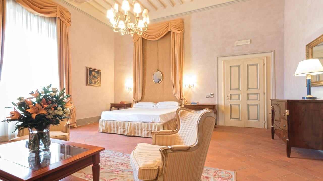 Badia Di Campoleone Villa อาเรซโซ ภายนอก รูปภาพ