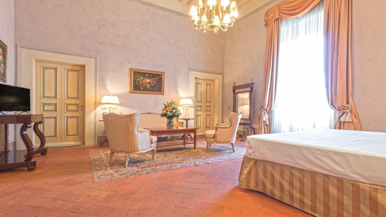 Badia Di Campoleone Villa อาเรซโซ ห้อง รูปภาพ