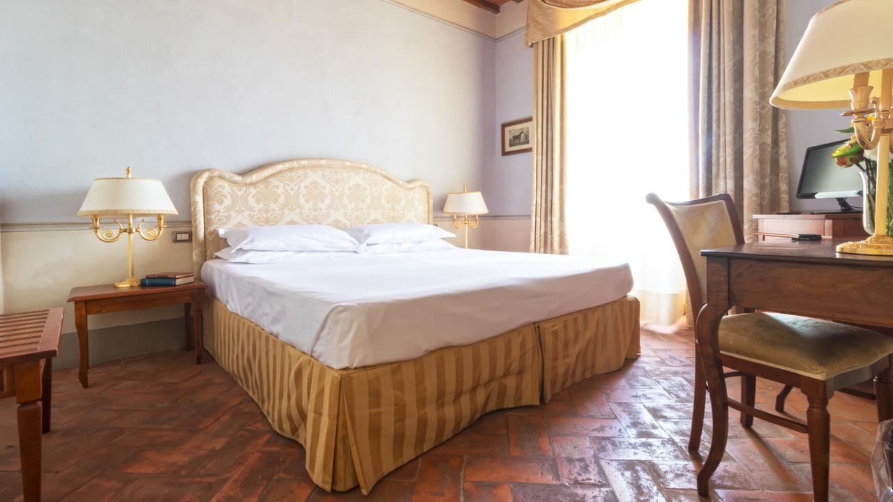 Badia Di Campoleone Villa อาเรซโซ ห้อง รูปภาพ