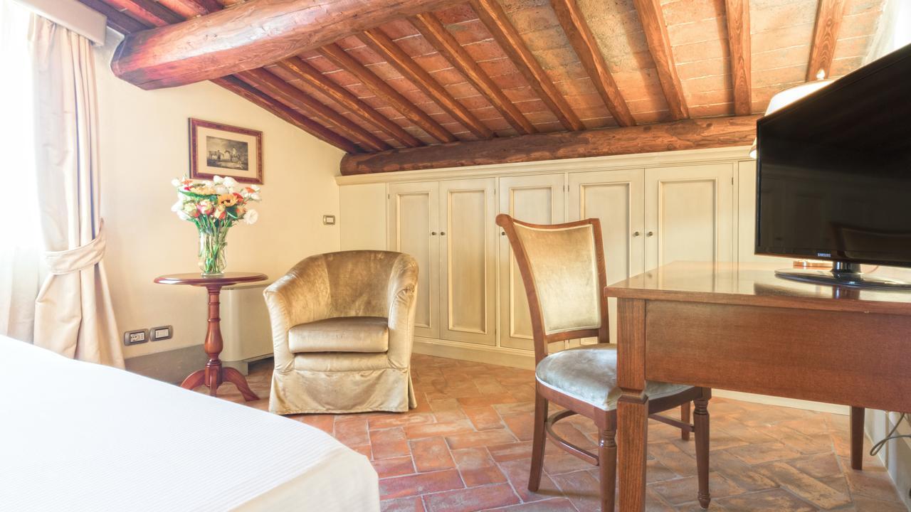 Badia Di Campoleone Villa อาเรซโซ ห้อง รูปภาพ